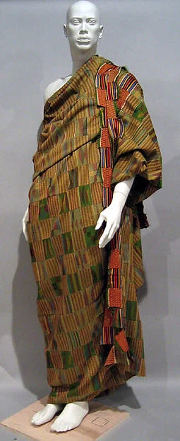 Nineteenth-century Asante-Akan man’s kente cloth displayed on a museum mannequin, Met accession 1972.56.1