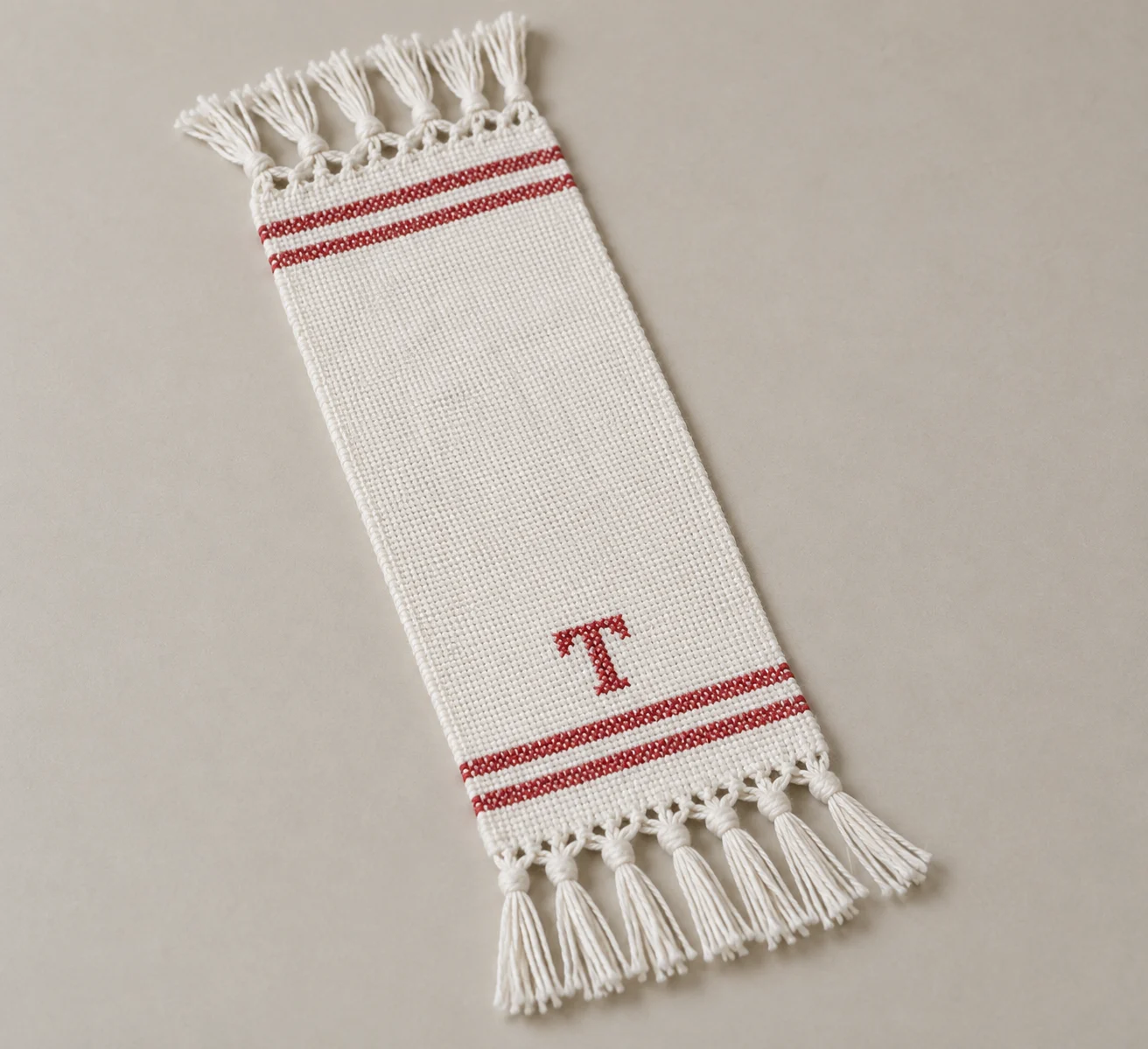 Generated contextual study of a historically published school-weaving object.